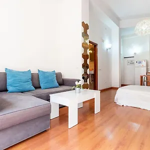 https://apartamento-centro-historico-malaga-29008.hotelsinnerja.org